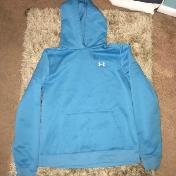 Under Armour Tops - Under Armour Sweatshirt